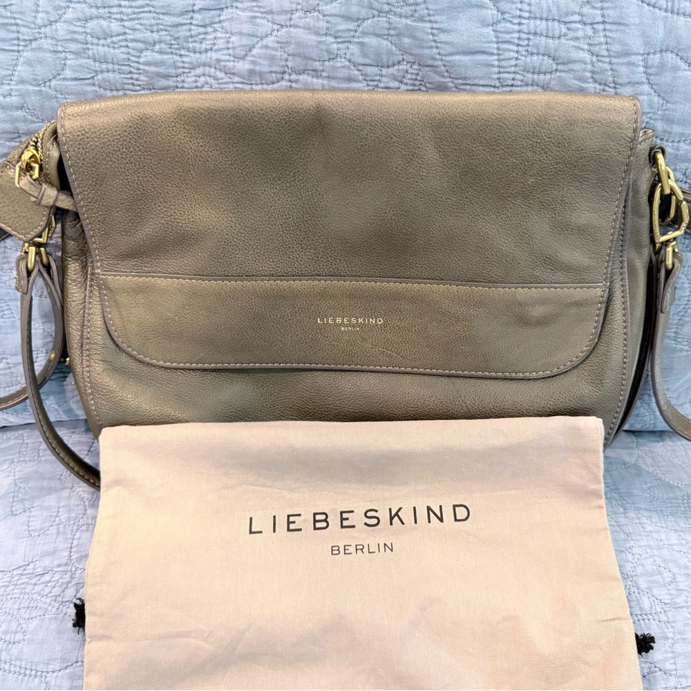 Liebeskind Gray/Tan leather crossbody with dust bag - in EUC